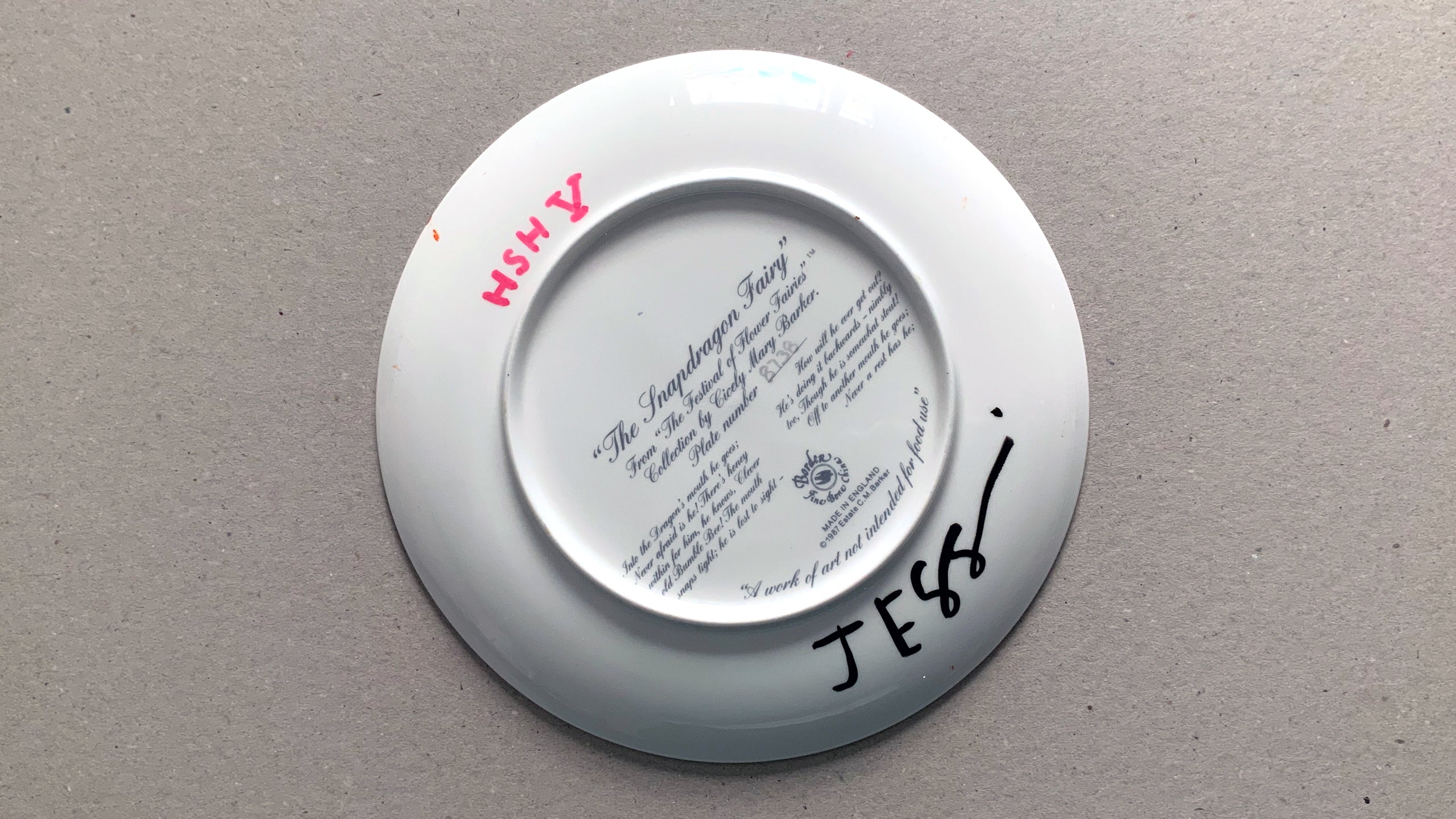 Slow Life - Home Sweet Home - Bumble Bee